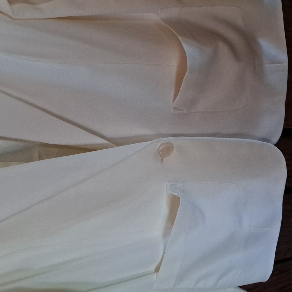 Norm Thompson cream blazer - Picture 3 of 5